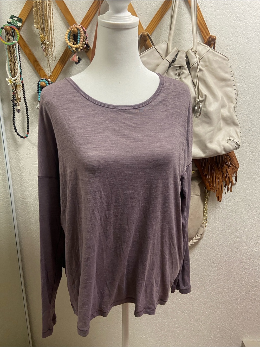 Women’s Long Sleeve Open Back Tshirt - Large
